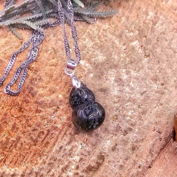 Beautiful Nature Green Phantom Quartz Carved Blessing Gourd Pendant Necklace - Picture 7 of 10